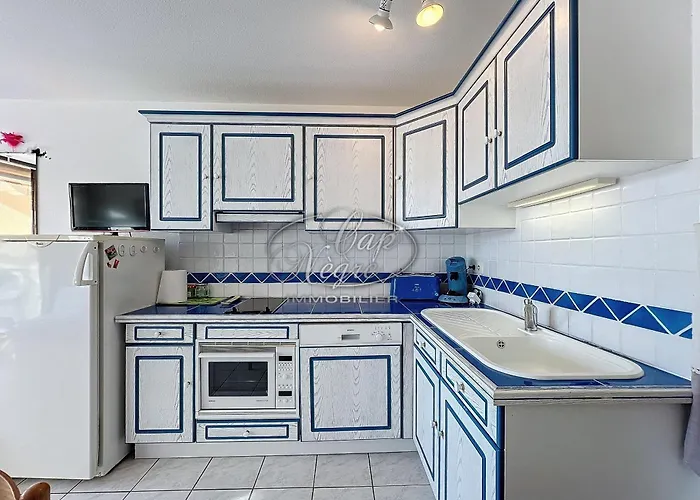 T2 Duplex 2 Etoiles 4 Personnes A 50 M De Pramousquier Apartment *